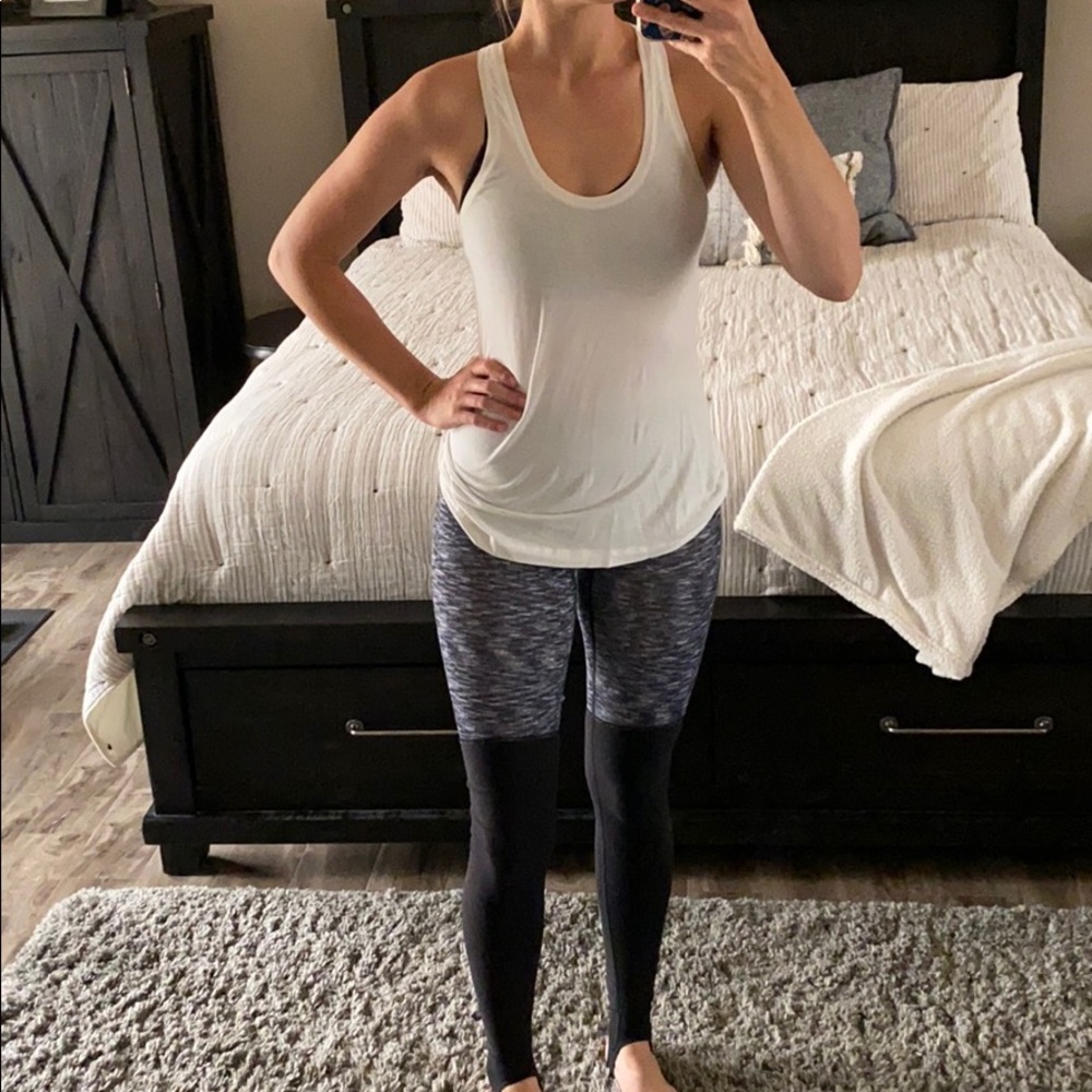 Lululemon wunder under leggings with foot strap
